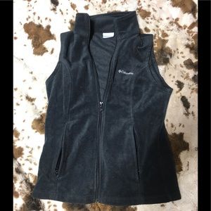 Columbia fleece vest